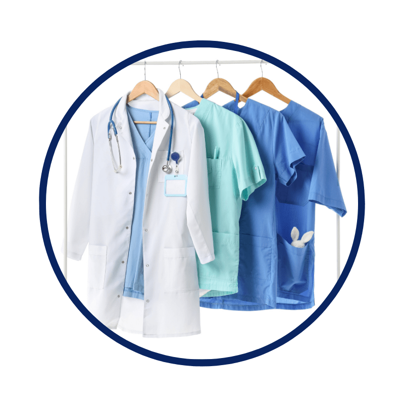 Scrubs, batas y prendas médicas con opciones por volumen. Cotiza tallas, modelos y cantidades directamente con nuestro equipo.